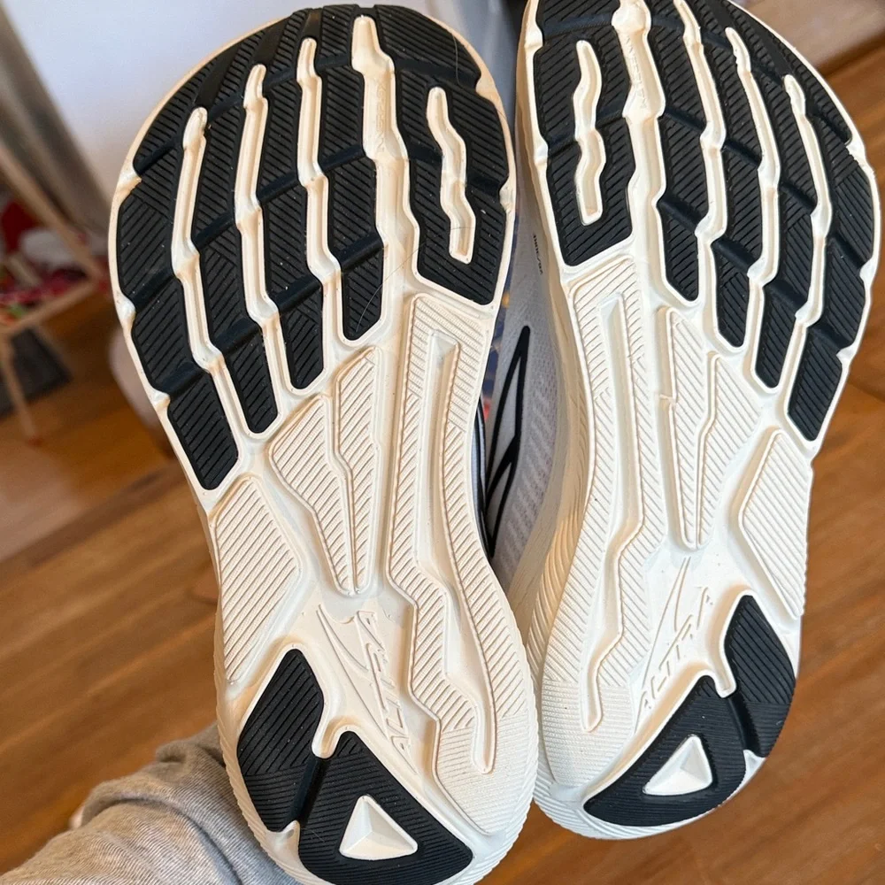 Altra White and Black Athletic Shoes - Picture 4 of 4